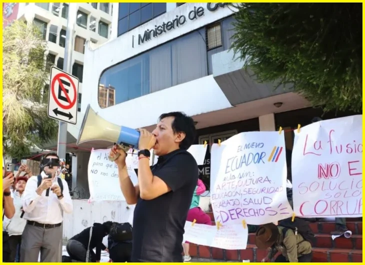 Despido por reducción de personal en Ecuador: qué hacer